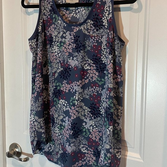Grey Floral Tank Top - Picture 2 of 2